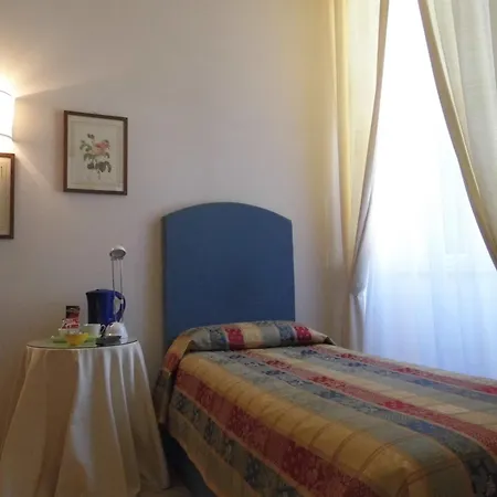 La Residenza Dei Nobili Alojamento de Acomodação e Pequeno-almoço 3*